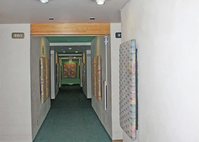 Oyo Hidalgo Hotel 3*
